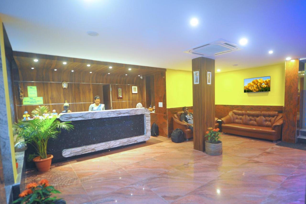 Pipul Hotels And Resorts 400 Meter From Sea Beach Purî Extérieur photo